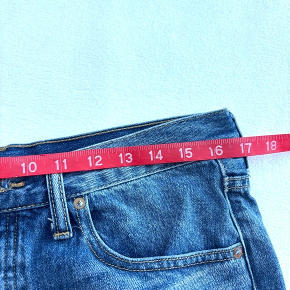 Urban Outfitter BDG ButtonFly Midrise Raw Hem 100% Cotton Breezy Jean Short (27) - Picture 15 of 16